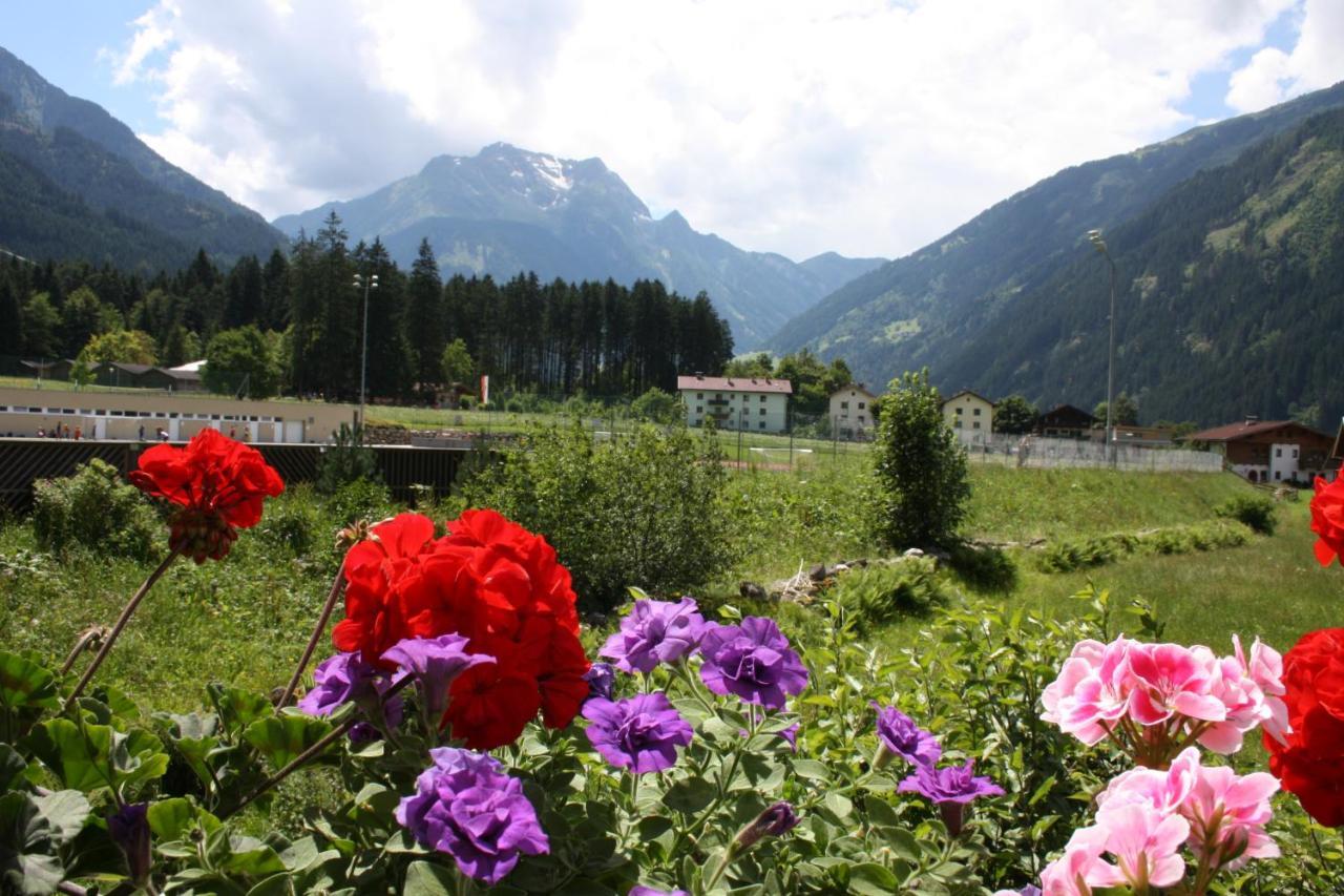 Vronis Waldhaus Adults Only Apart otel Mayrhofen Dış mekan fotoğraf